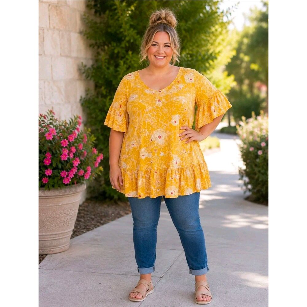 Curvy Lovey 1X Top New